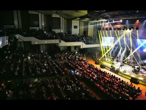 پوستر Reza Sadeghi - Ashegh Shodam LIVE IN CONCERT رضا صادقی -...