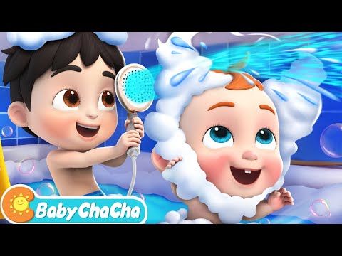 پوستر آهنگ وقت حمام کودک با حباب ها بازی می کند