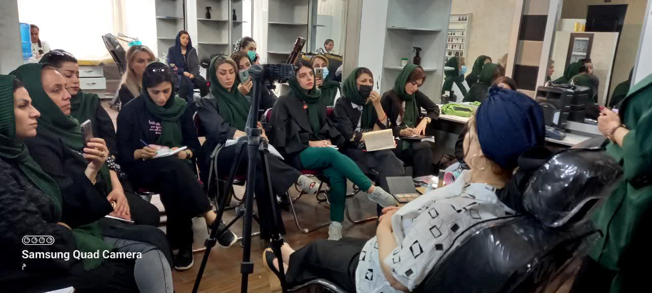 آموزشگاه آرایشگری نارتا      09223241203 مدیریت خانم محمدی