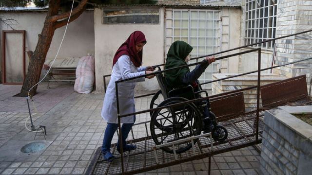 پرستار معلولین در منزل در تجریش