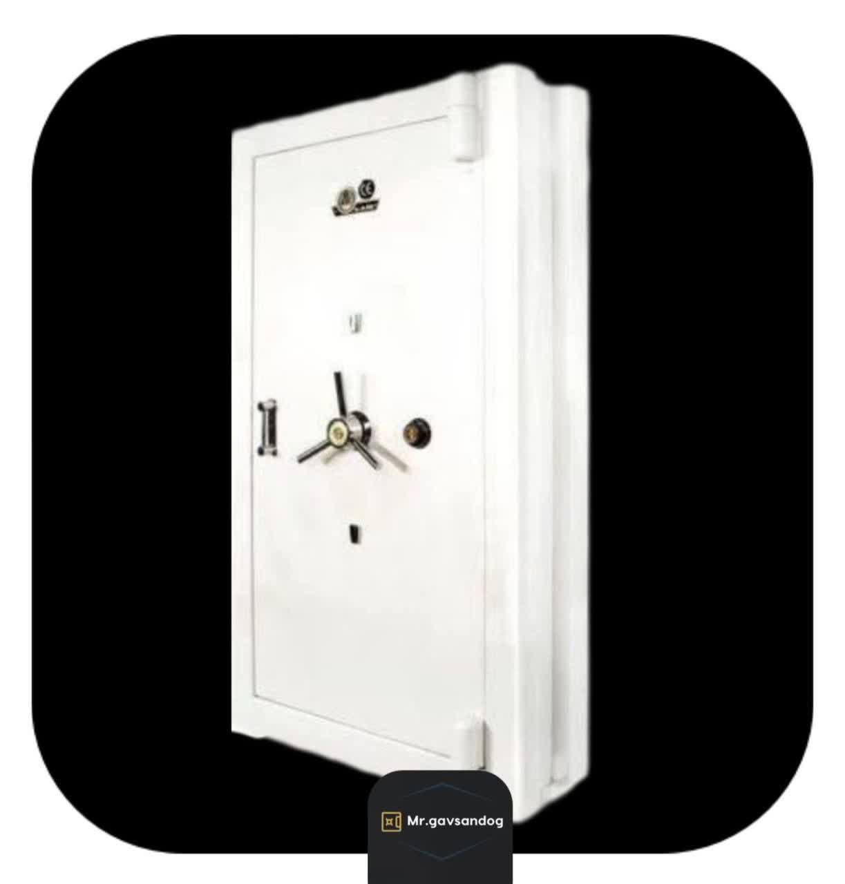 گاوصندوق در خزانه ایی