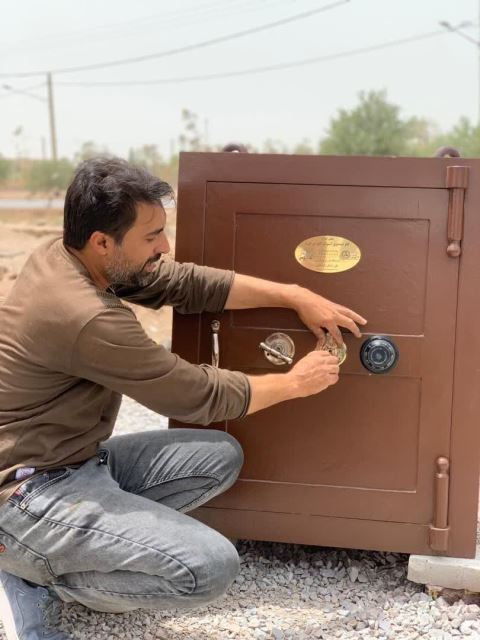 گاوصندوق استوک
