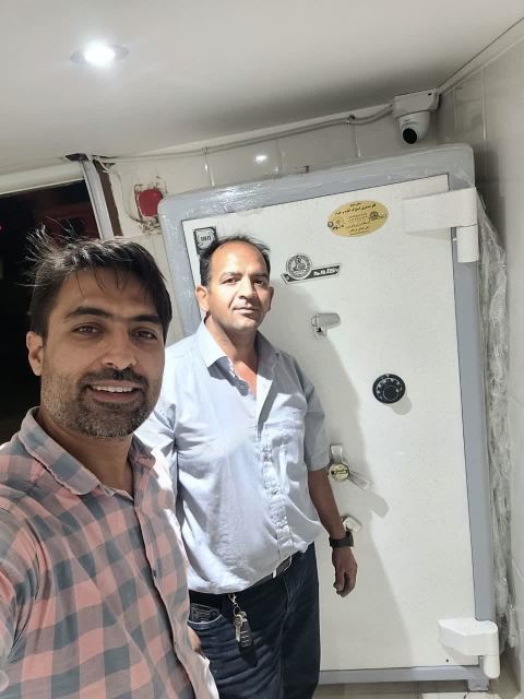 گاوصندوق استوک