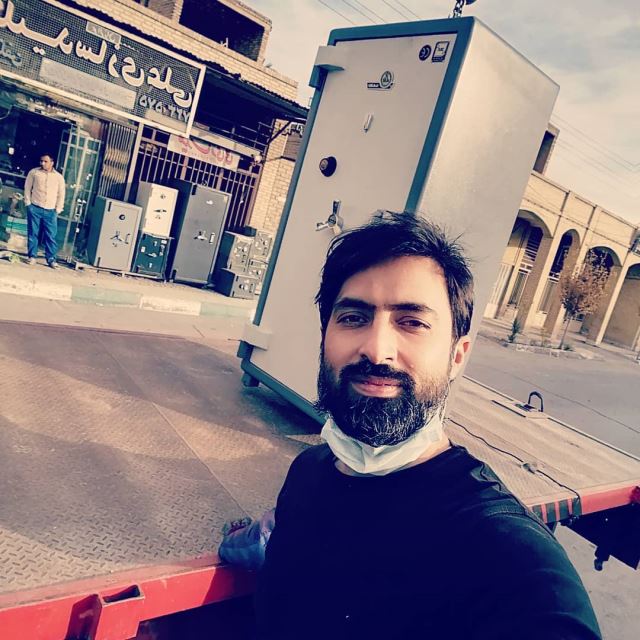 گاوصندوق استوک