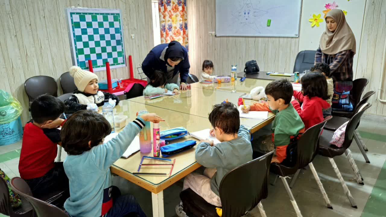 کلاس نقاشی در قزوین