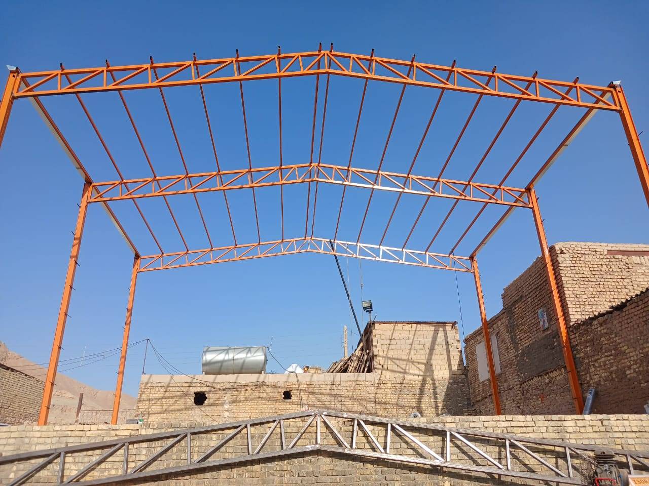 سقف شیروانی ارزان اصفهان