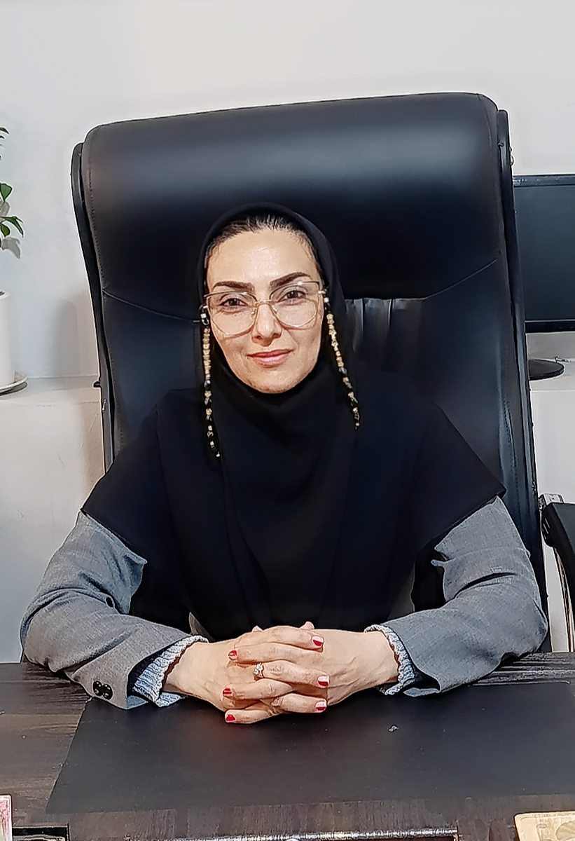 زهرا منصور آبادی