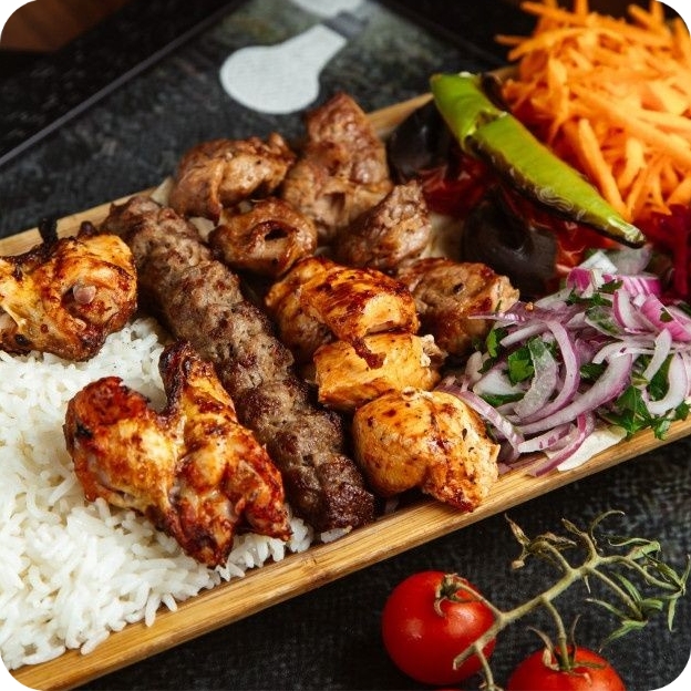 چلو کباب و جوجه گباب
