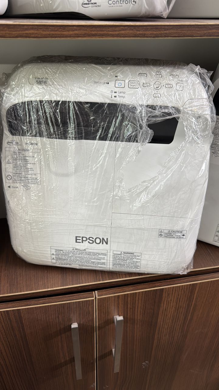 قیمت دیتا پرژکتور خانگی در اصفهان