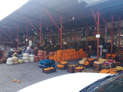 خرید میوه و صیفی جات از تره بار