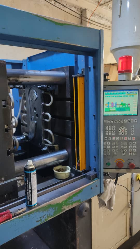 قالب تجهیزات دندان پزشکی