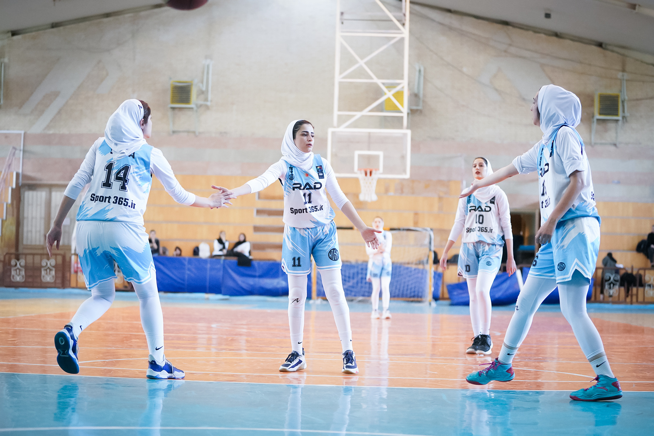 حرفه ای ترین کلاس بسکتبال نیاوران