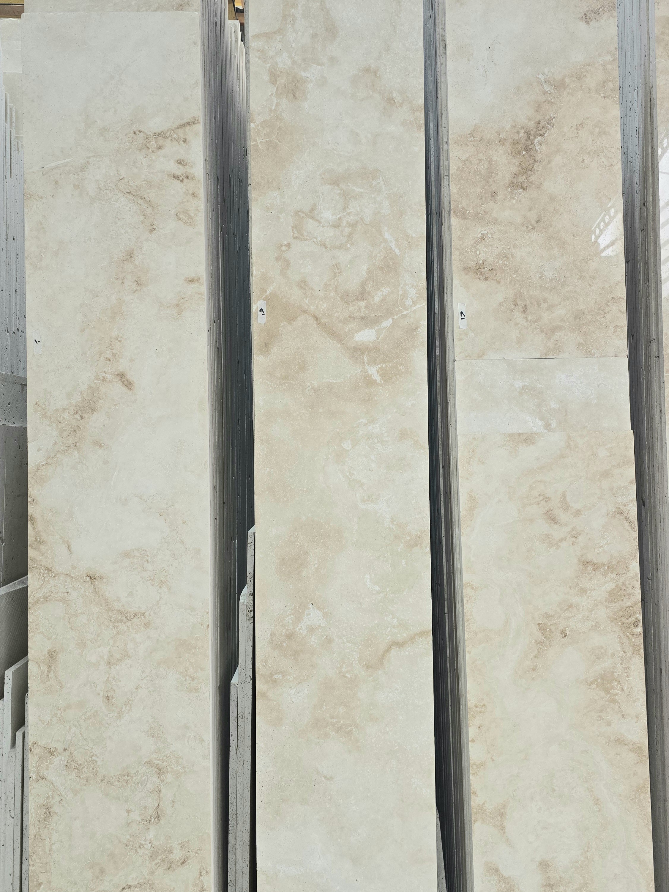 قیمت سنگ تراورتن ساختماتی