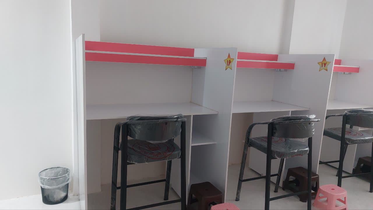 بهترین سالن مطالعه صومعه سرا