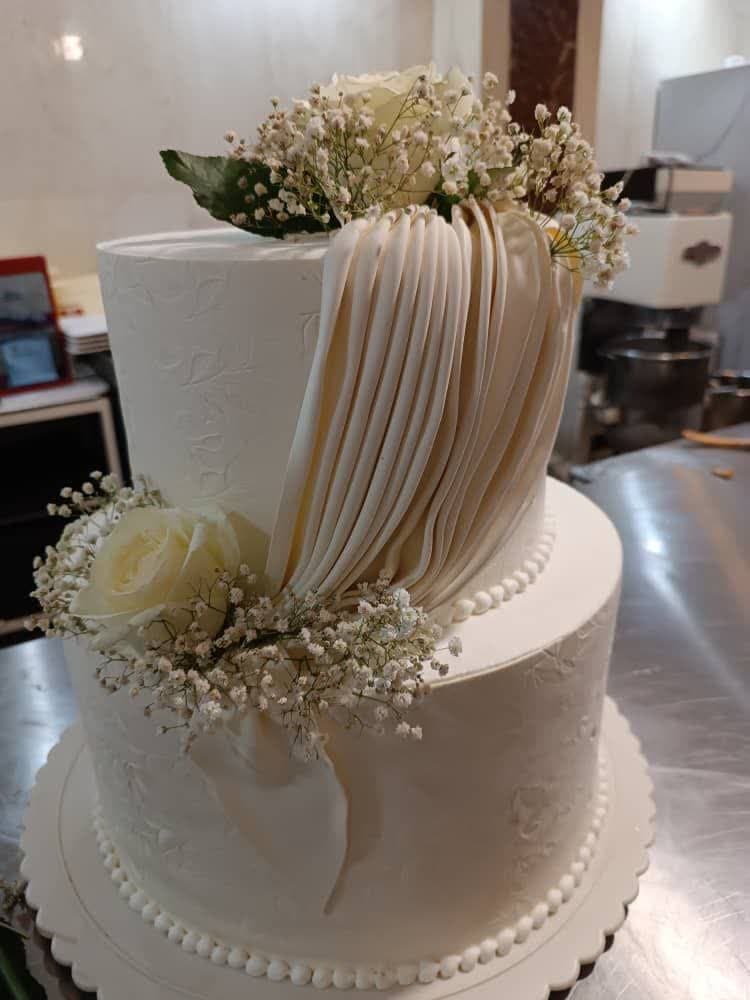 شیرینی فروشی در منطقه 22 تهران