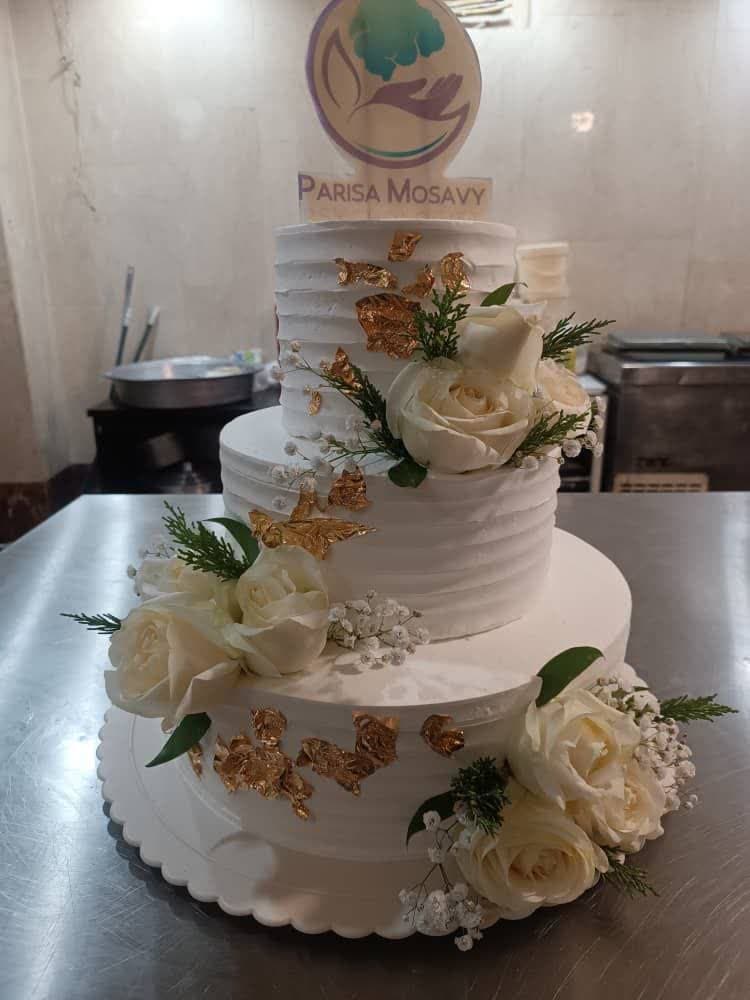 شیرینی فروشی در منطقه 22 تهران