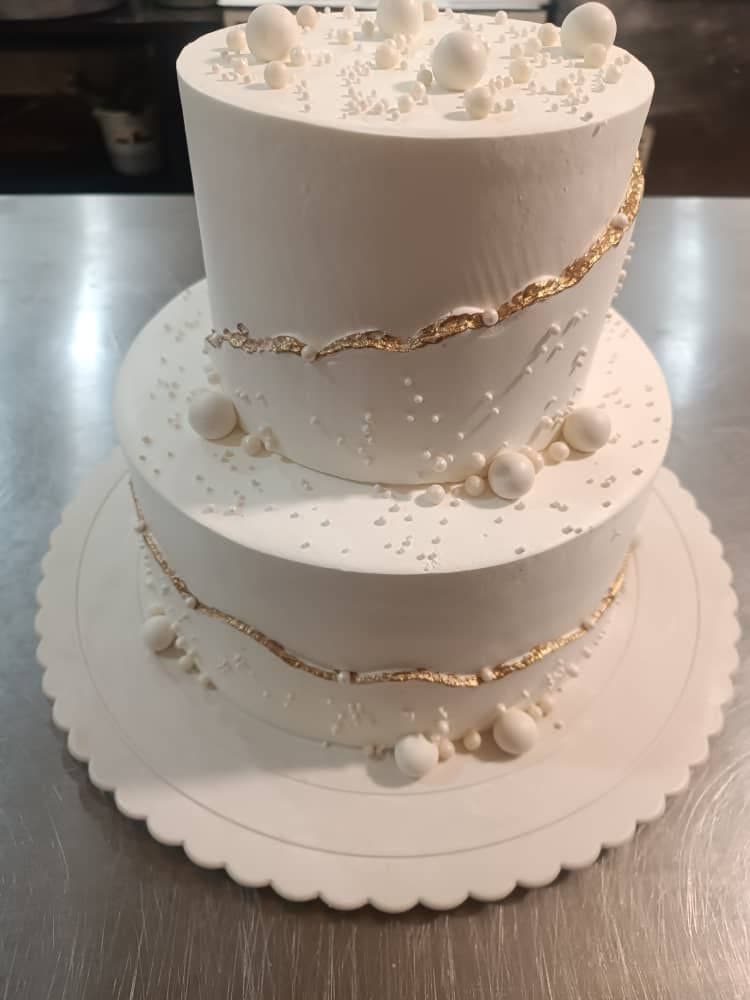 شیرینی فروشی در منطقه 22 تهران