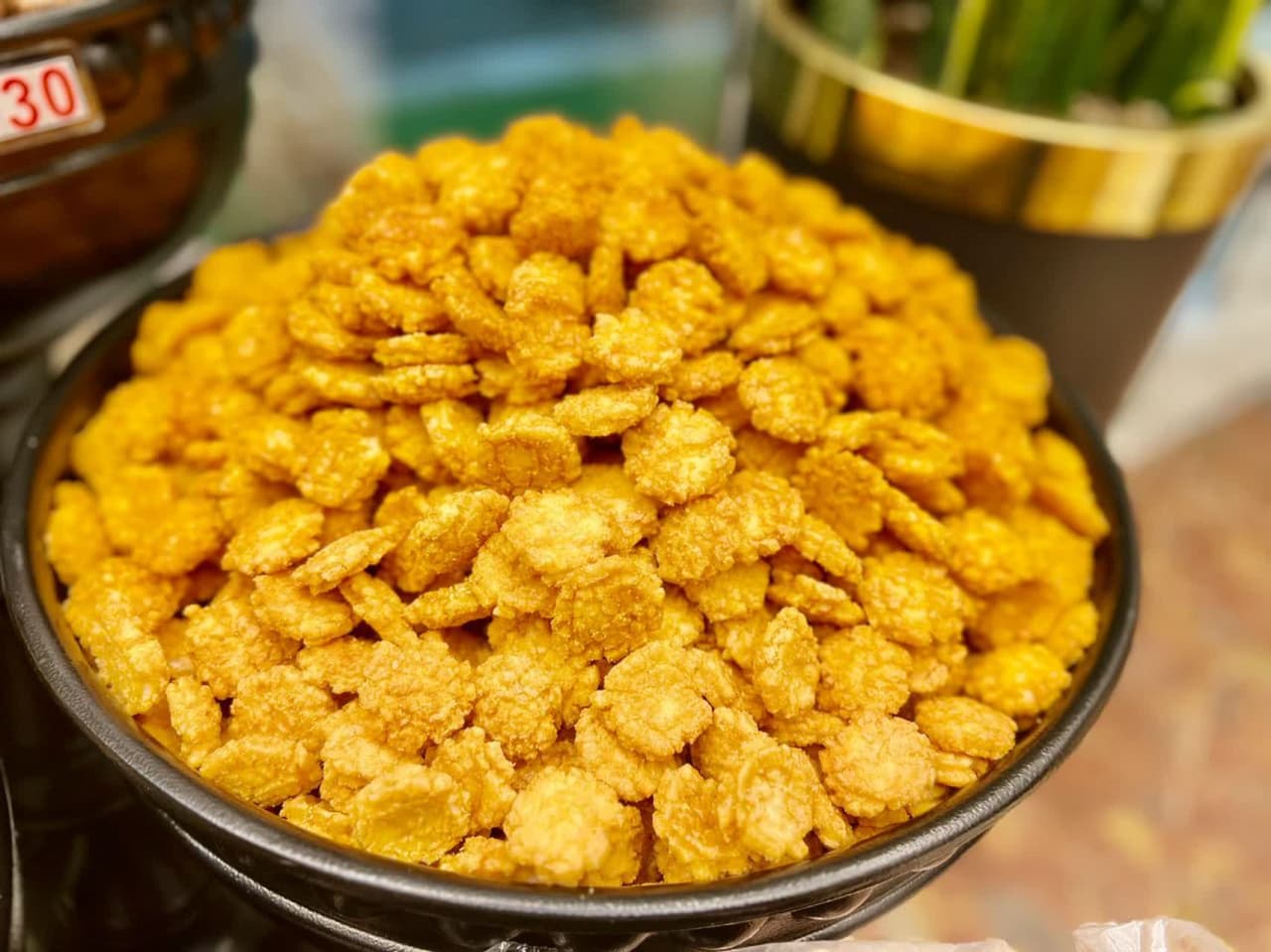 شیرینی فروشی در منطقه 22 تهران