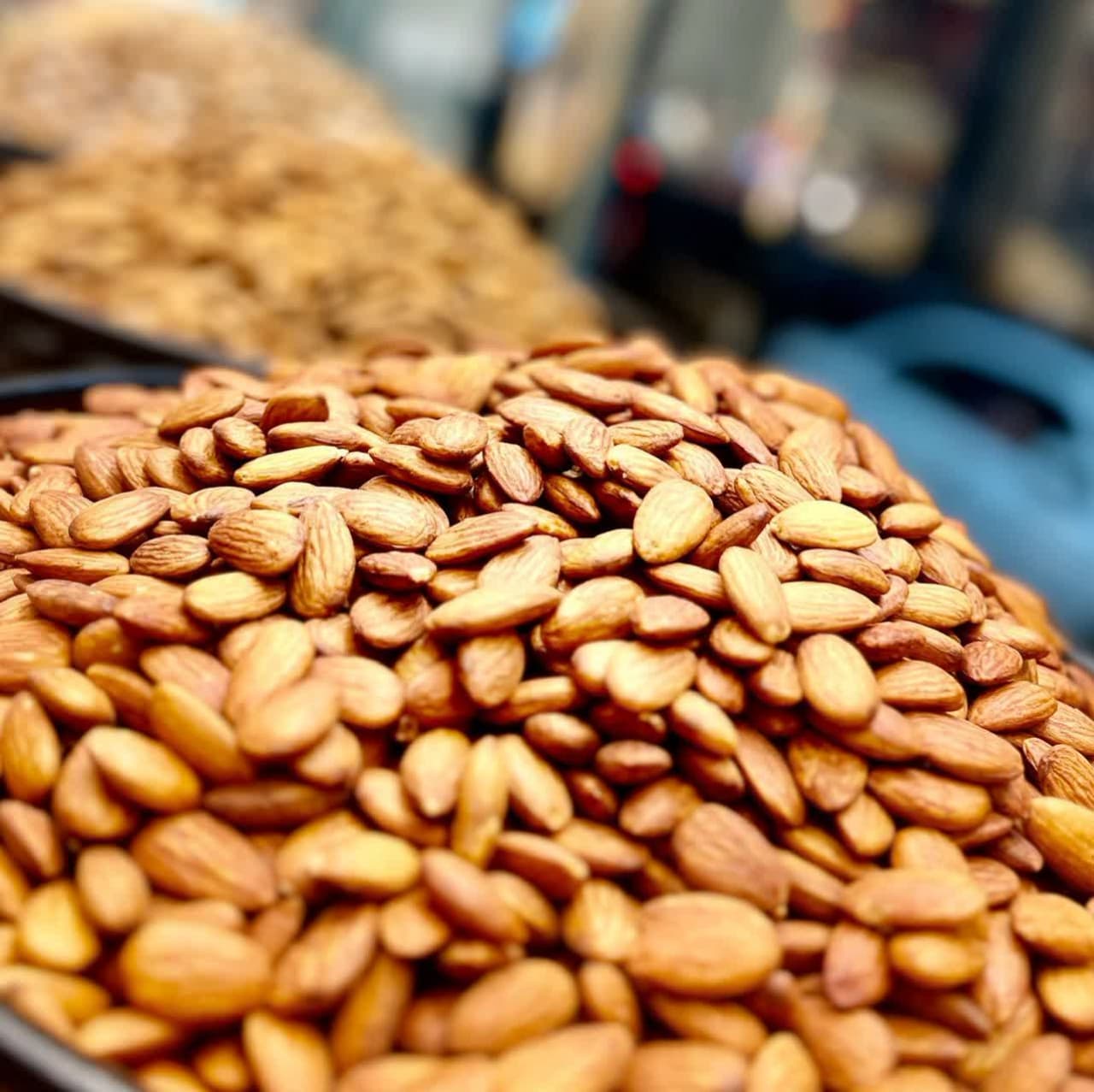 شیرینی فروشی در منطقه 22 تهران