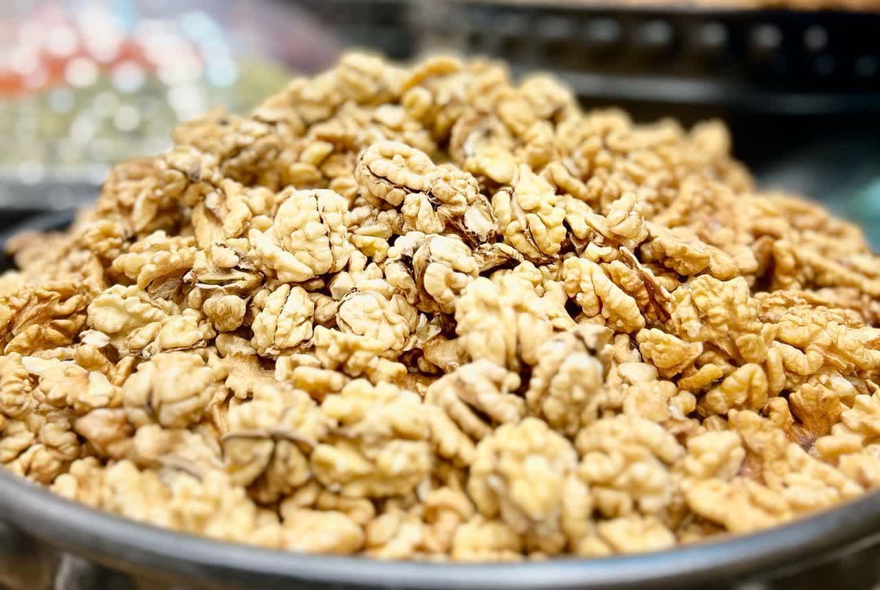 شیرینی فروشی در منطقه 22 تهران