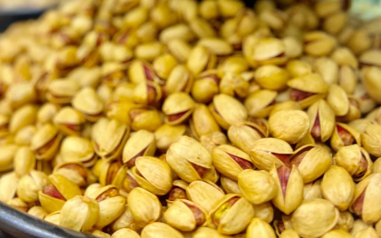 شیرینی فروشی در منطقه 22 تهران