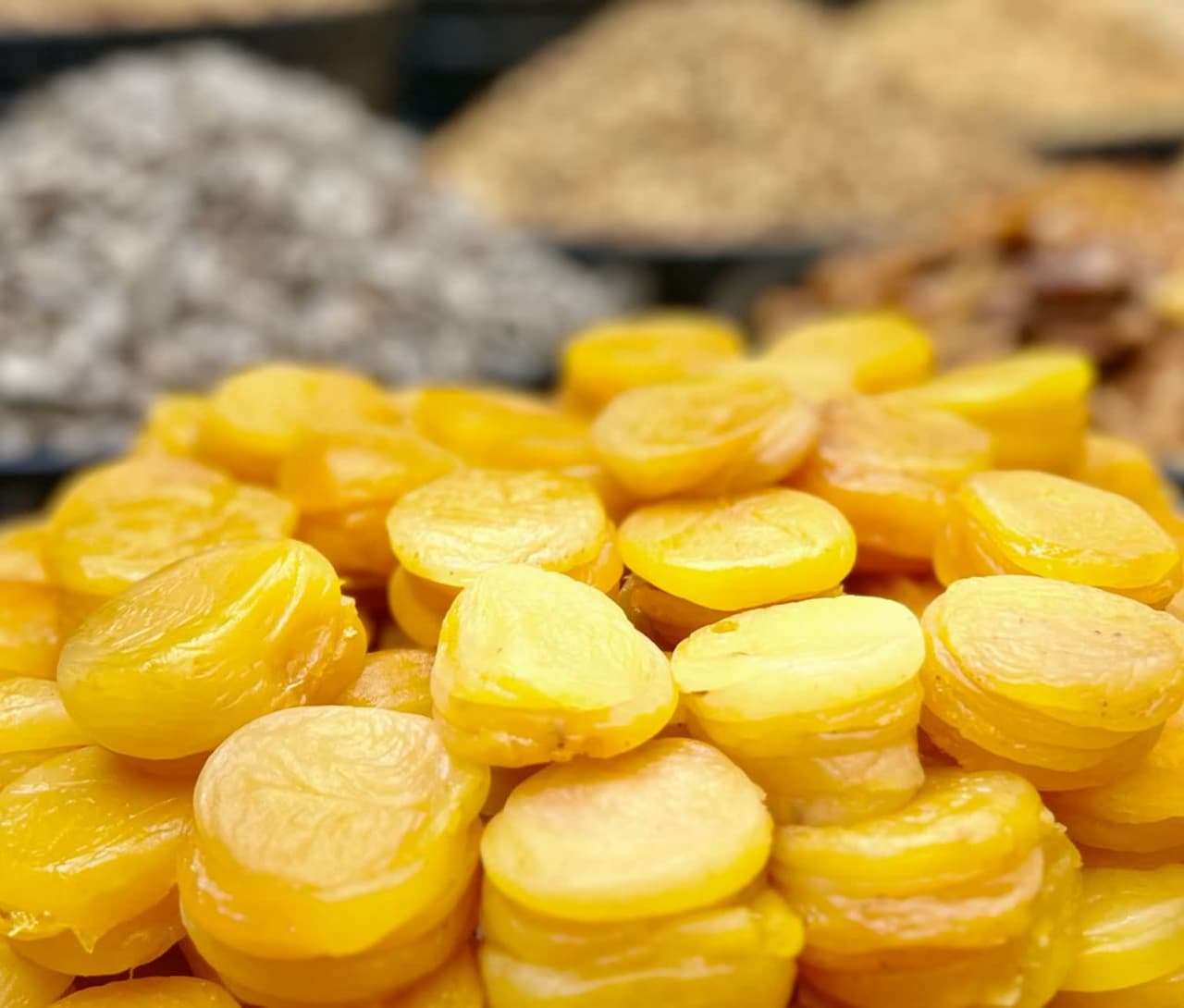 شیرینی فروشی در منطقه 22 تهران