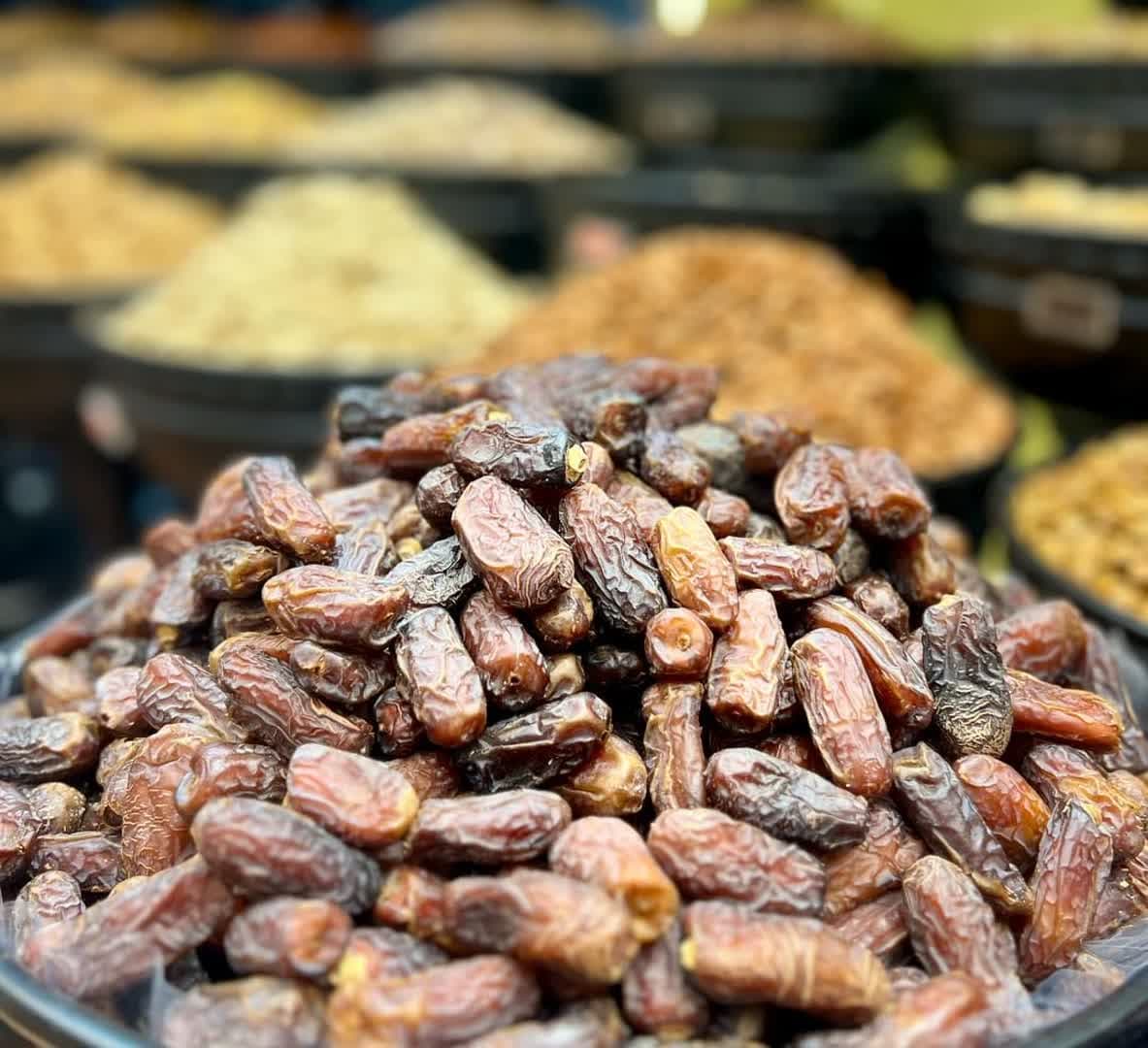 شیرینی فروشی در منطقه 22 تهران