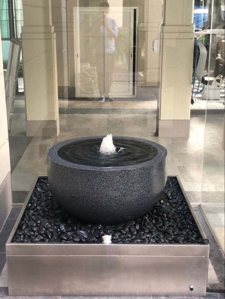 سازنده آبنمای سنگی