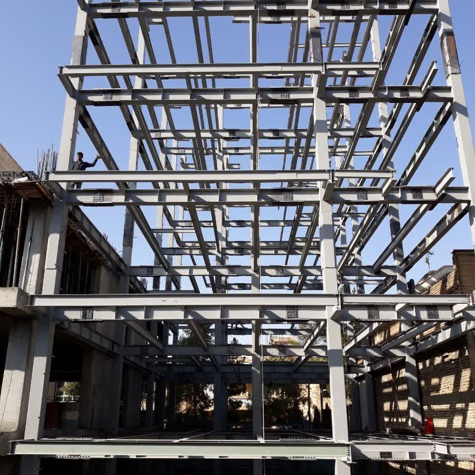 پله گرد و سوله