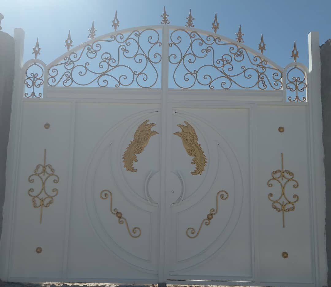 رنگ و روغن درب و پنجره حسینی زاده