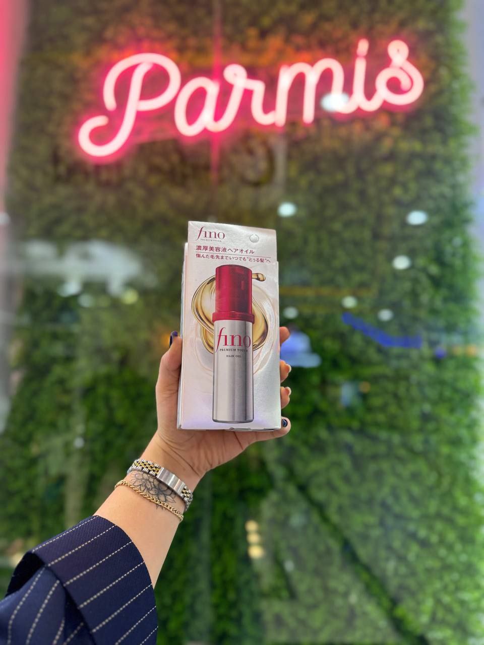 گالری پارمیس محمودی در قروه