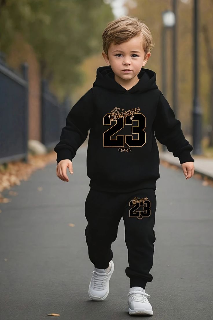 خرید لباس کودک و نوجوان با قیمت مناسب