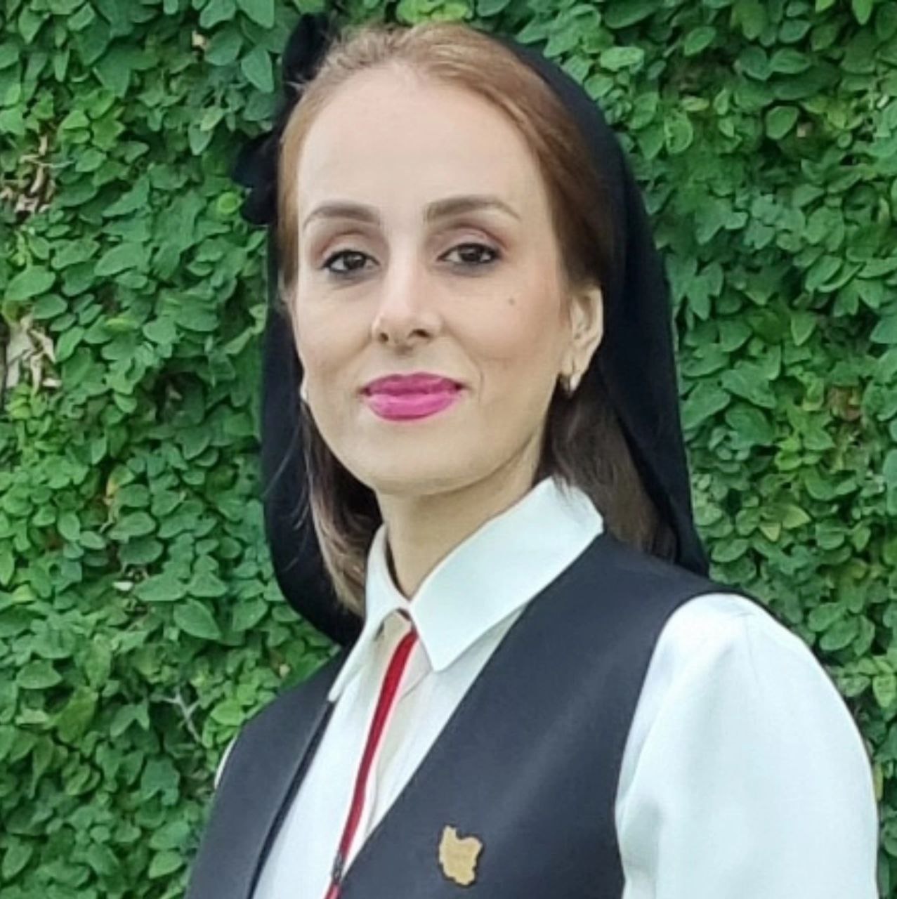 نوشین علمداری مدرس کوتاهی مو