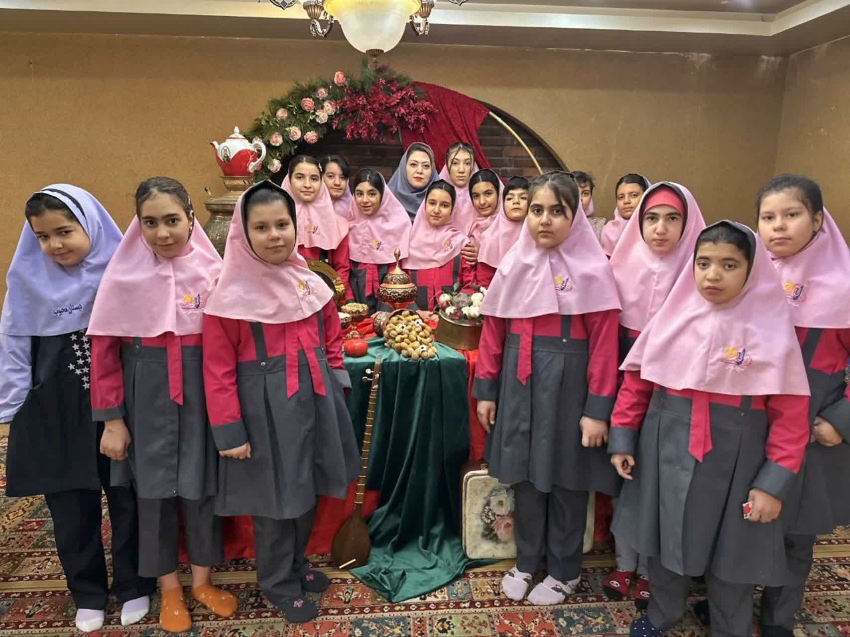 روش آموزش دبستان صبح دانش