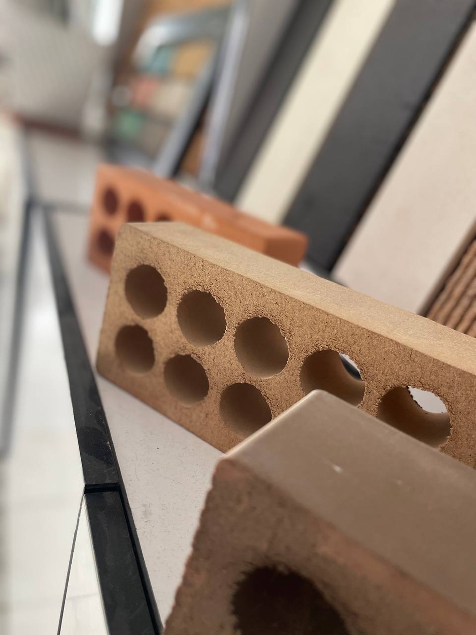 خرید آجر در اصفهان 