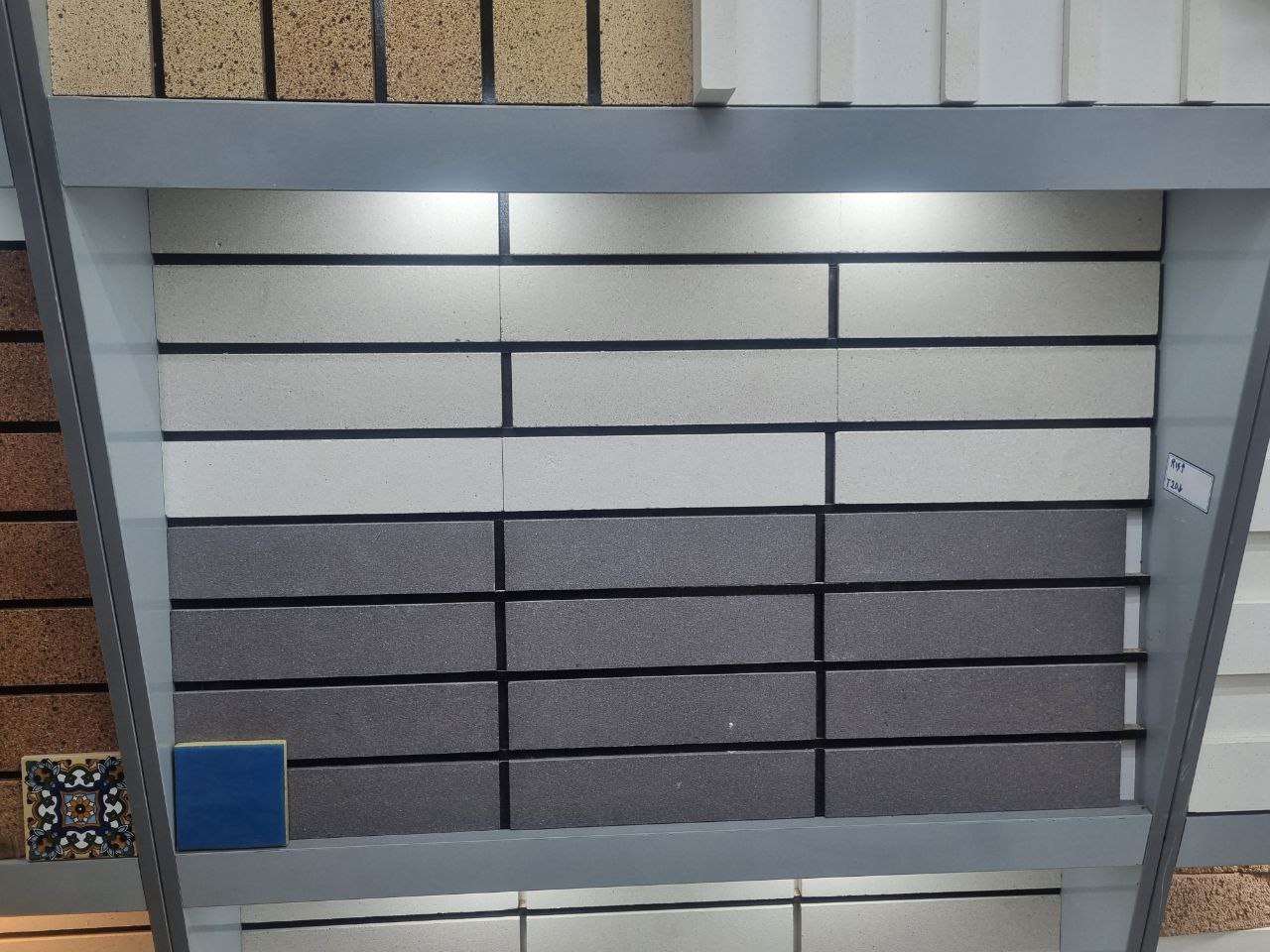 آجرنمای مرجان در اصفهان