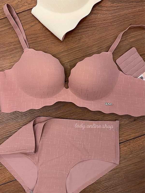 پوشاک مسیبی در اصفهان