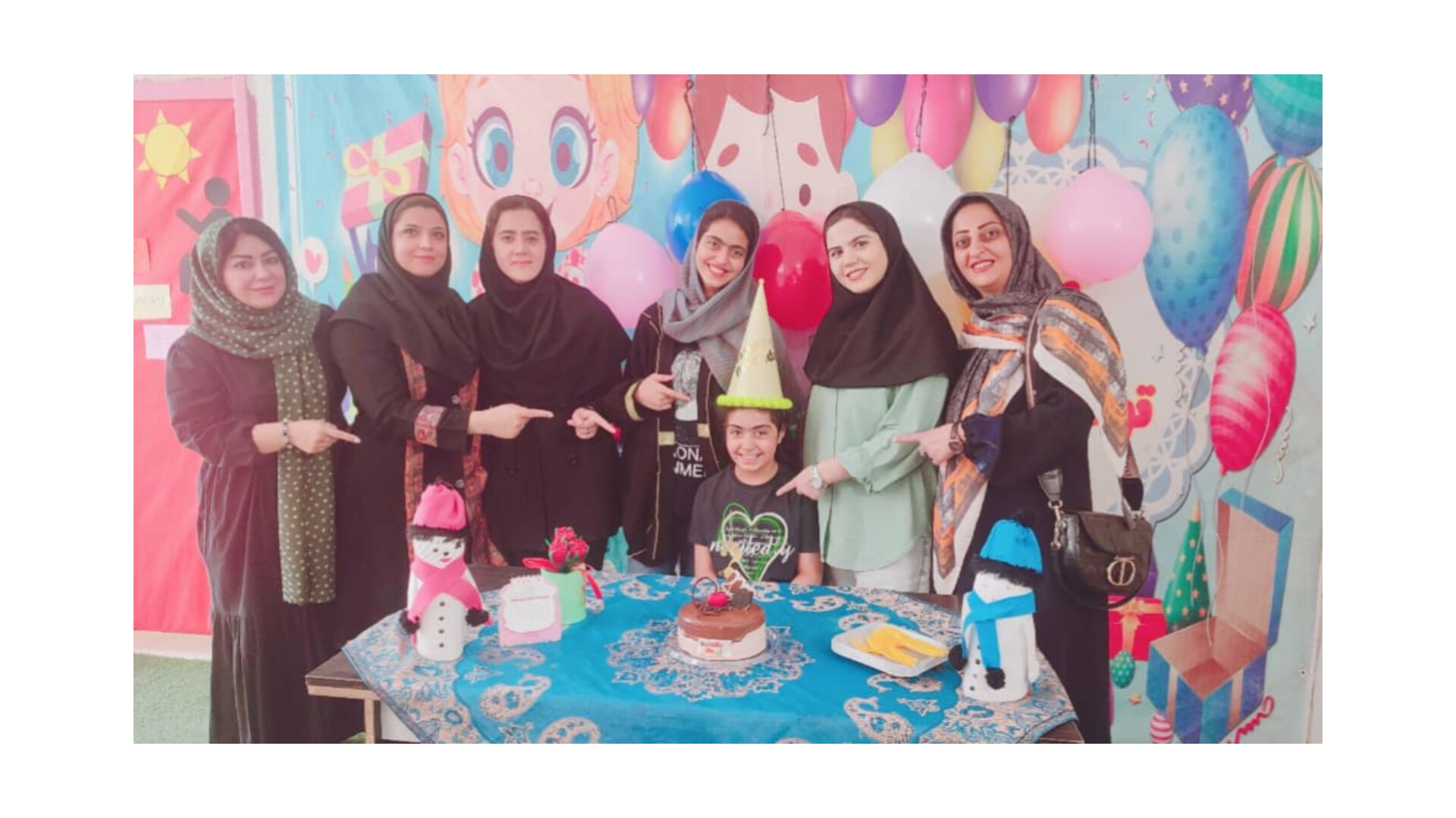 دبستان دخترانه  گلهای توانا