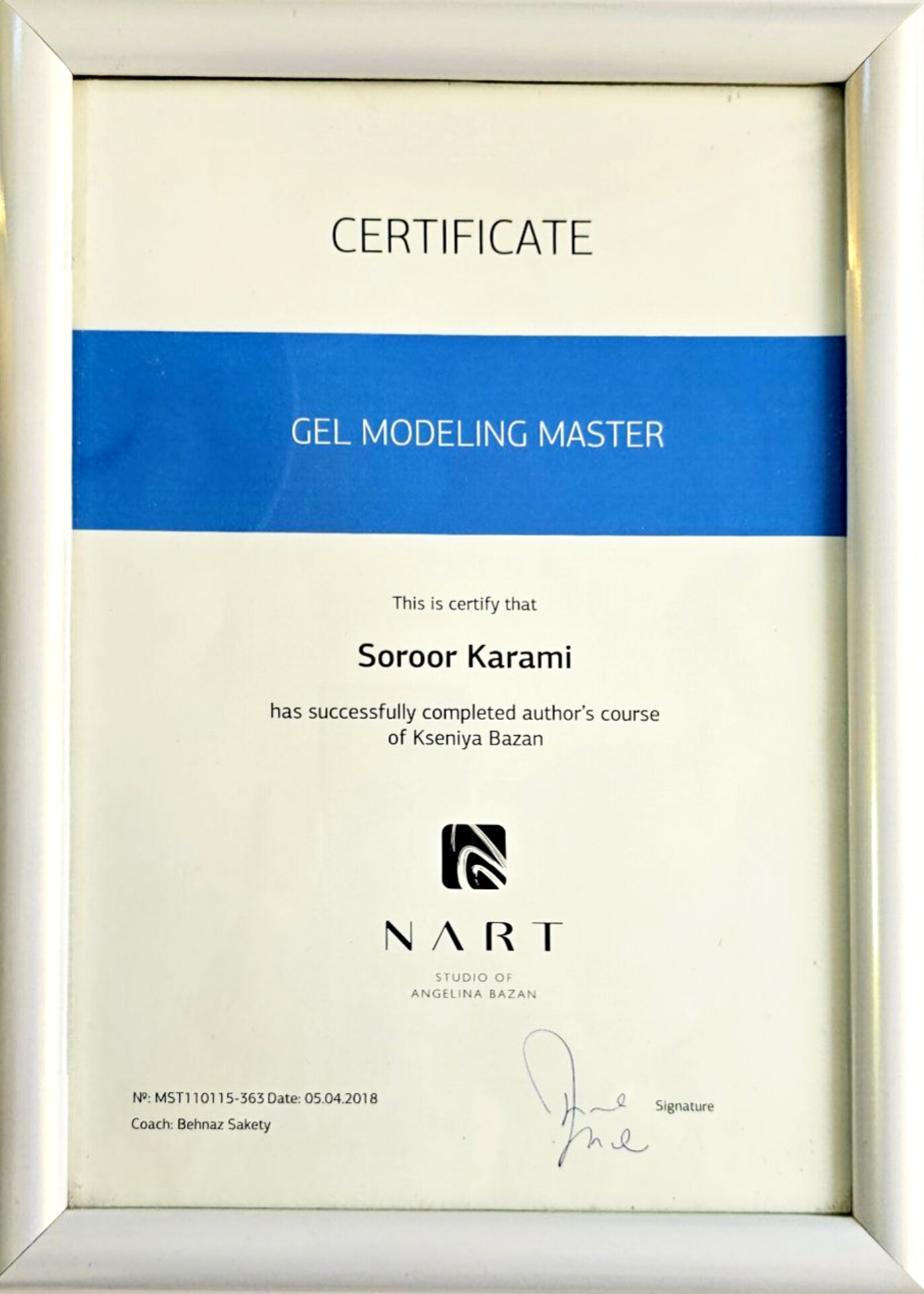 آموزشگاه کاشت ناخن  در کرمان