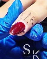 آموزشگاه کاشت ناخن  در کرمان