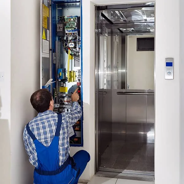 خدمات مهندسی آسانسور عرش 