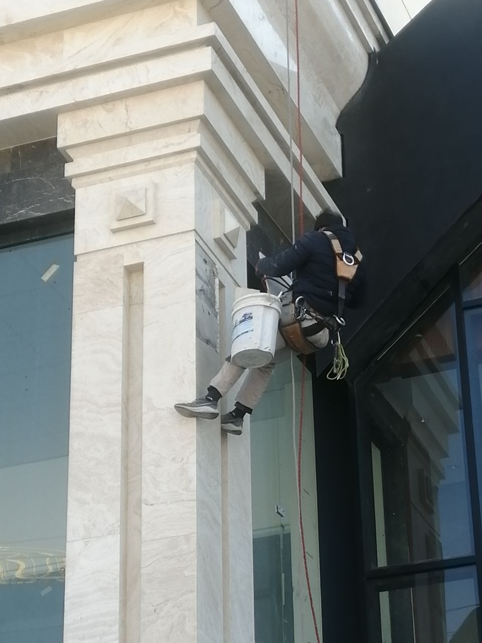 کار در ارتفاع شیراز