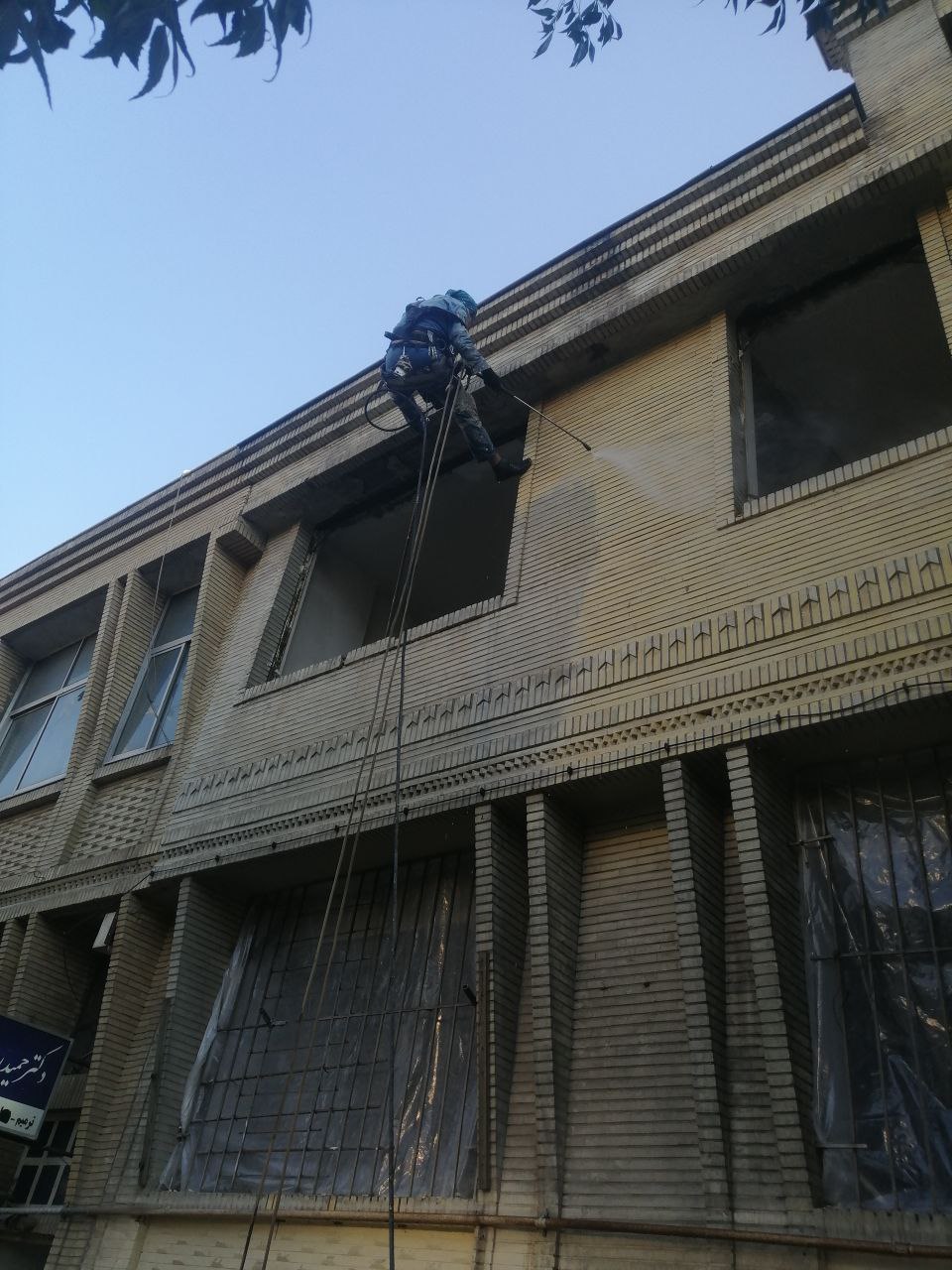 کار در ارتفاع شیراز