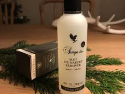 شامپو آلوئه جوجوبا فوراور (بسته بندی تیوپی) | Aloe-Jojoba Shampoo
شامپو آلوئه جوجوبا بدون استفاده از سولفات، به حفظ تعادل طبیعی رطوبت پوست سر شما و در عین حال نرم و قابل کنترل بودن آن کمک می کند. ژل آلوئه ورا تثبیت شده فوراور