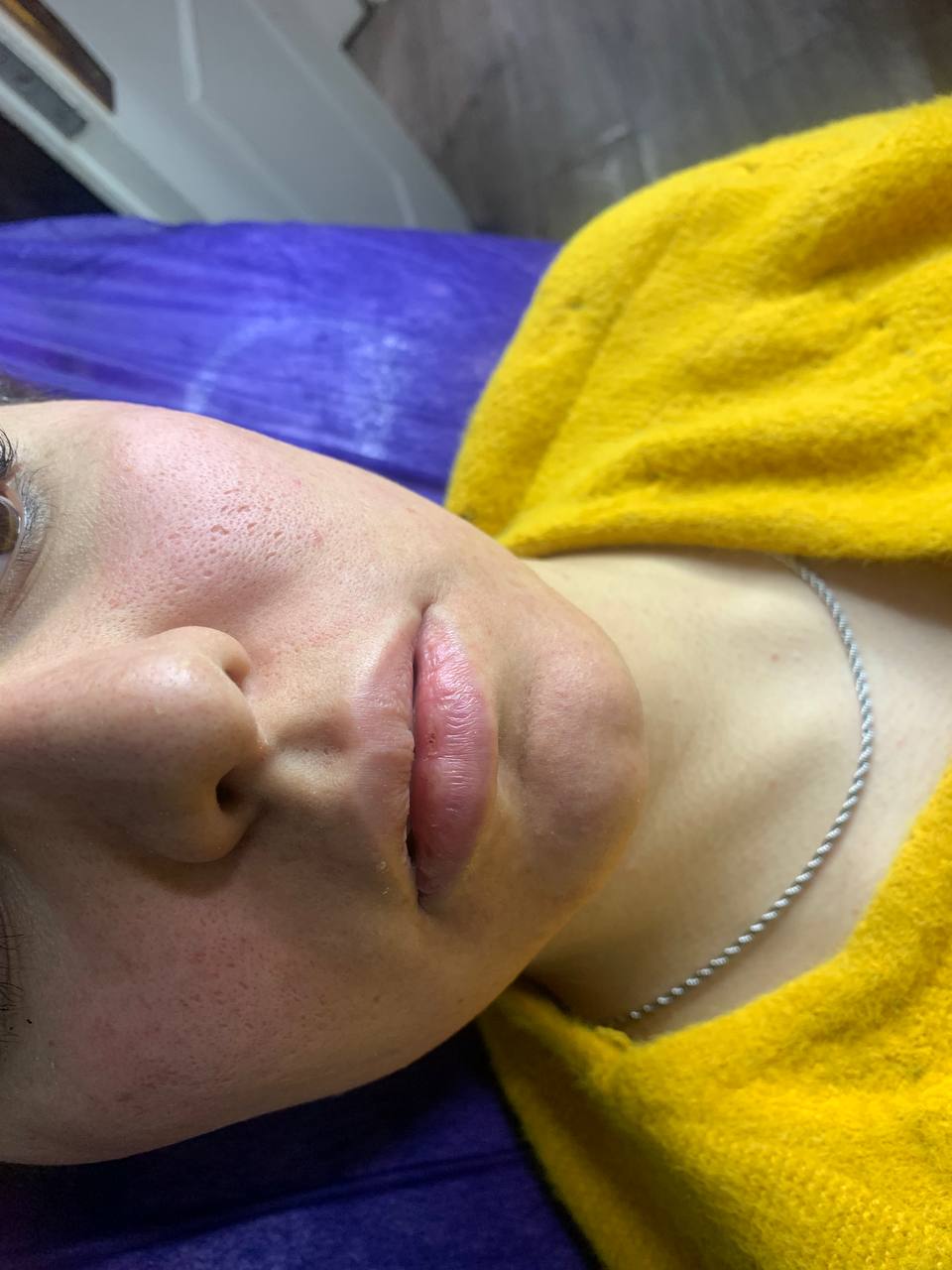 لب روسی صادقیه