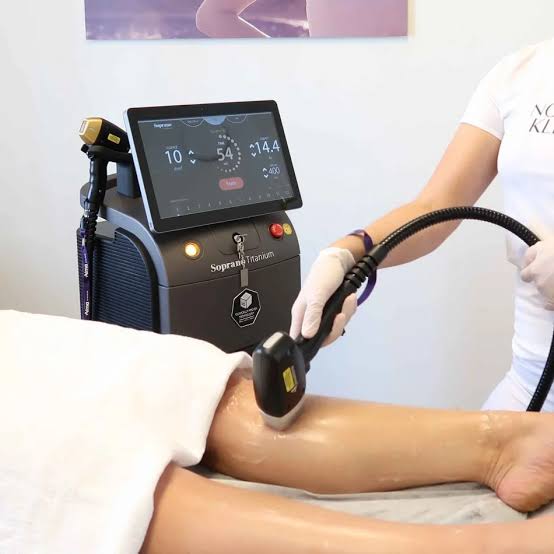 بهترین مرکز لیزر موهای زائد در اهواز