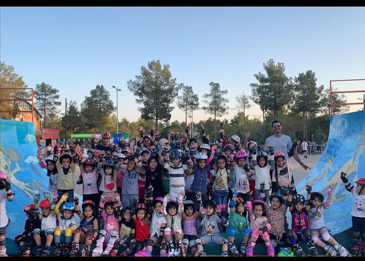 مربی اسکیت در کرمان 