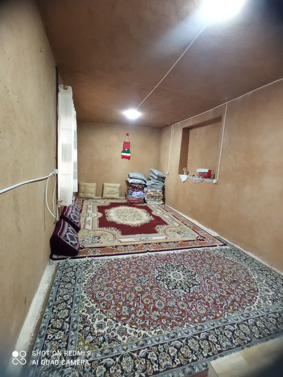 بومگردی ایران بانو