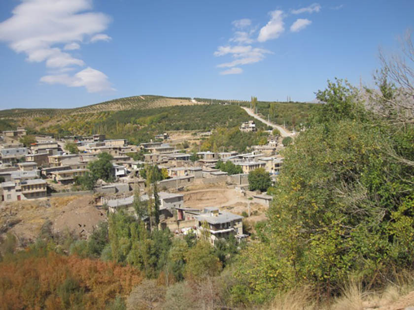 بومگردی ایران بانو