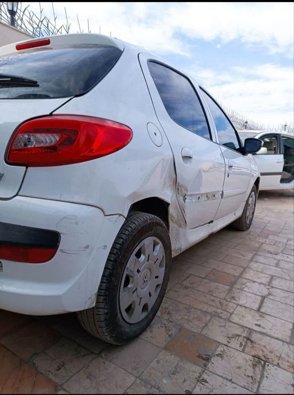 لیسه گیری خودرو